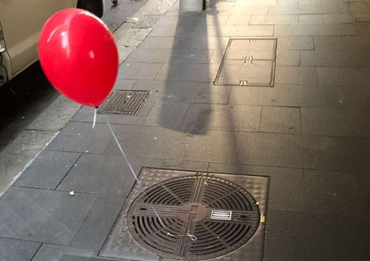 Червоні кульки на вулицях Сіднея виявилися маркетинговим ходом f848f60b78deb5bd198d317f6d81c140