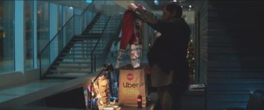 Coca Cola і UberEats допоможуть відсвяткувати Різдво на роботі e34db7fb119f9d82d409a9911330436c